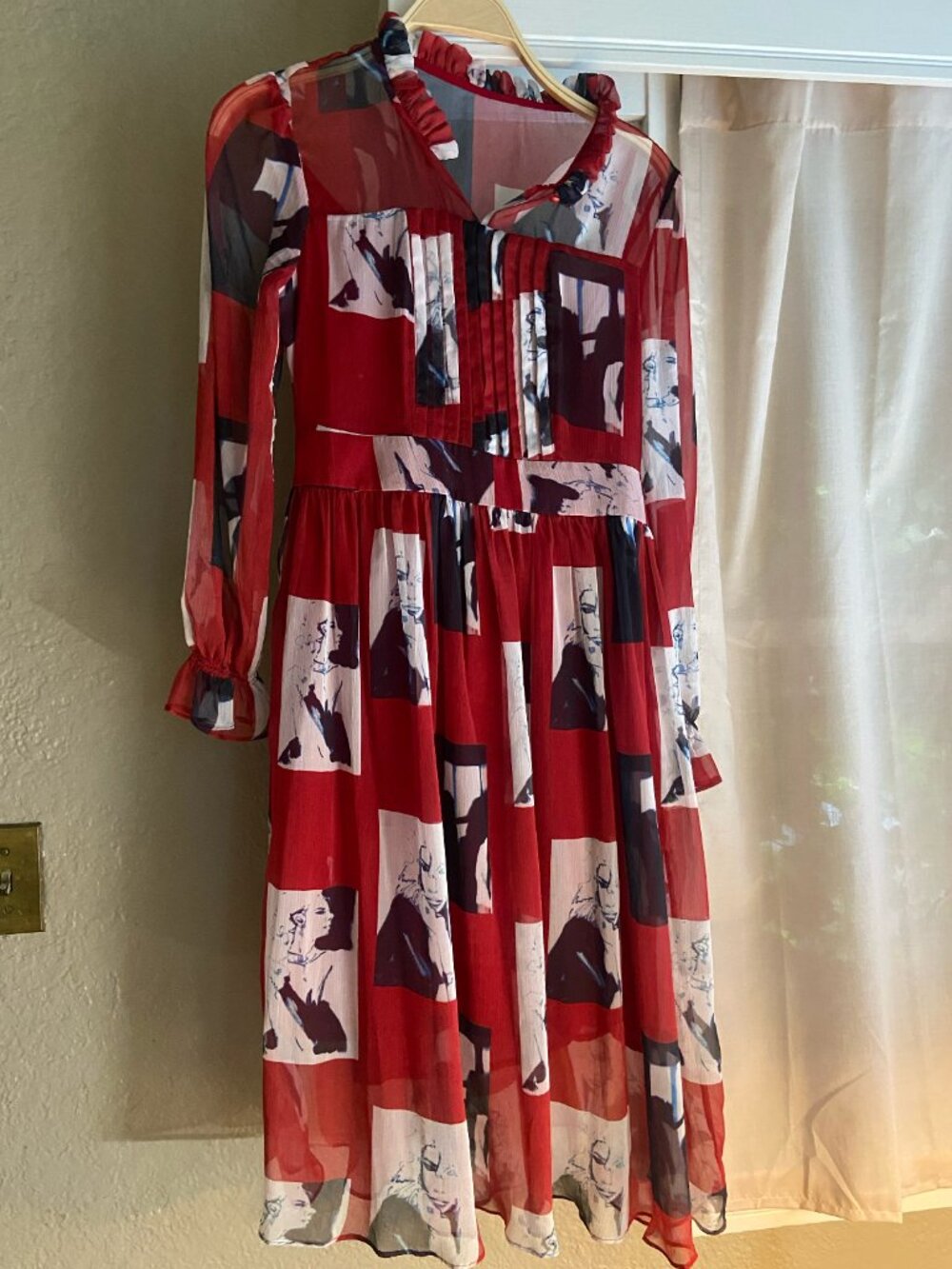 Red and black fashion illustration dress size xs